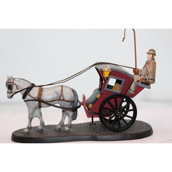 Dept 56 New England Village - Sherlock Holmes Hansom Cab - Picture 2 of 7